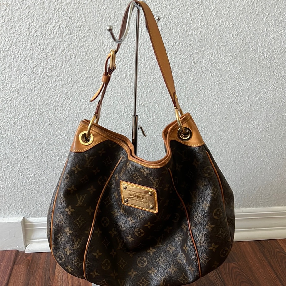 LV Louis Vuitton Galleria Monogram